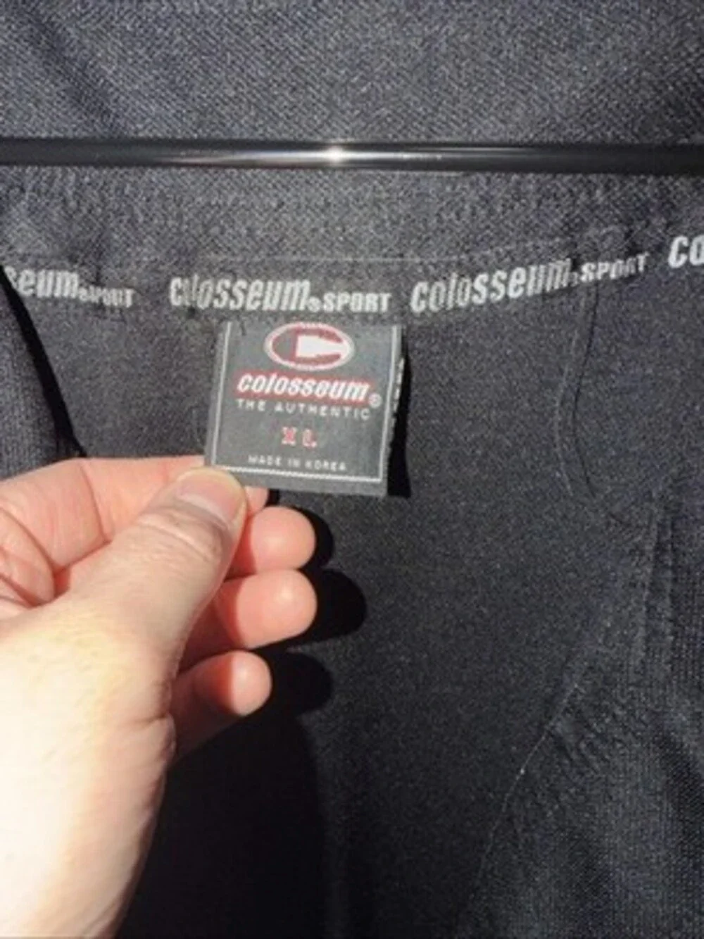Colosseum Michigan Asian Script Logo Button Up Jersey XL Missing 1 Button